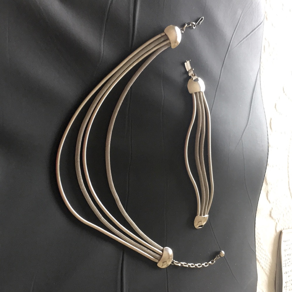 Vintage bracelet and chokers necklace set jewelry.